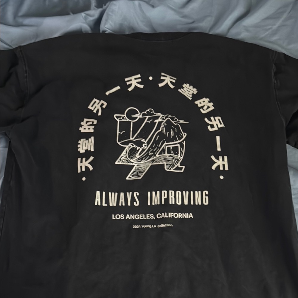 Young la  Black Graphic T-Shirt